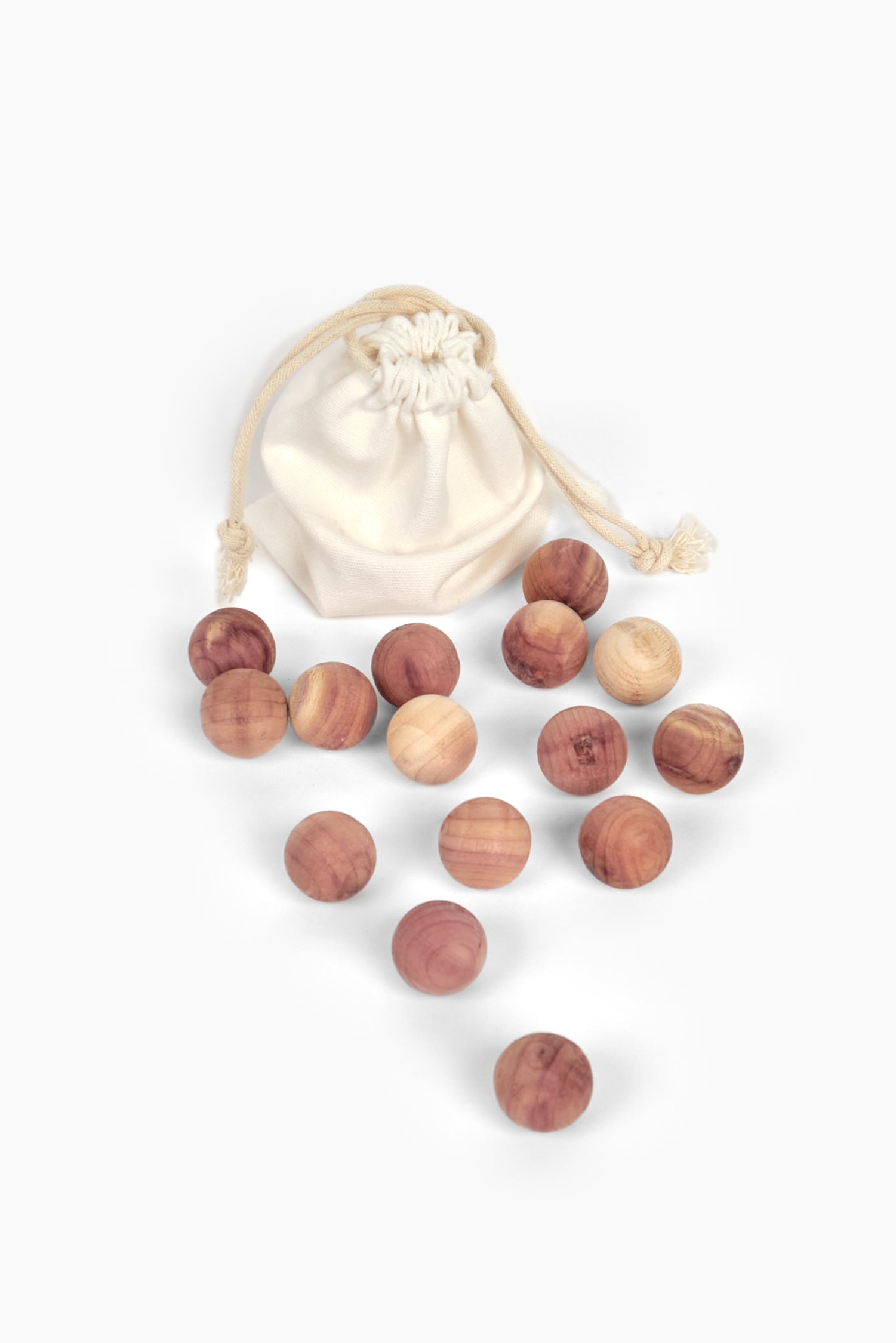 Cedar Wood Balls 15 Pieces