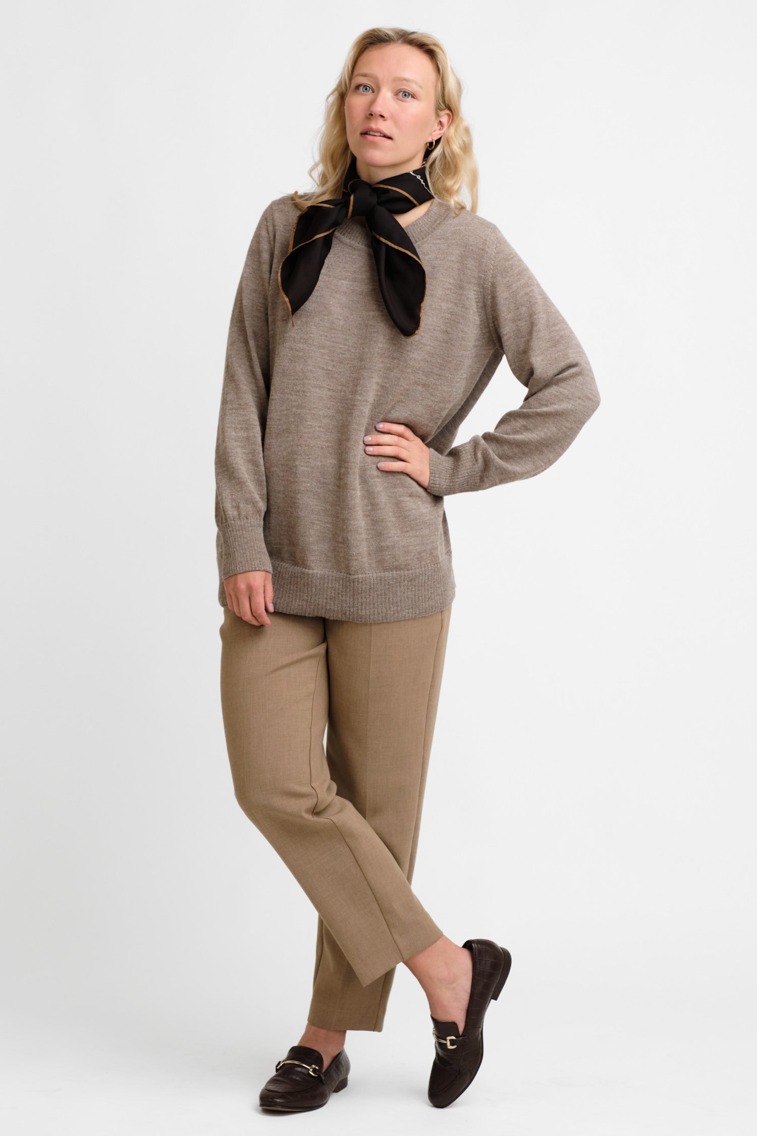 Dialogue Sweater Dark Greige