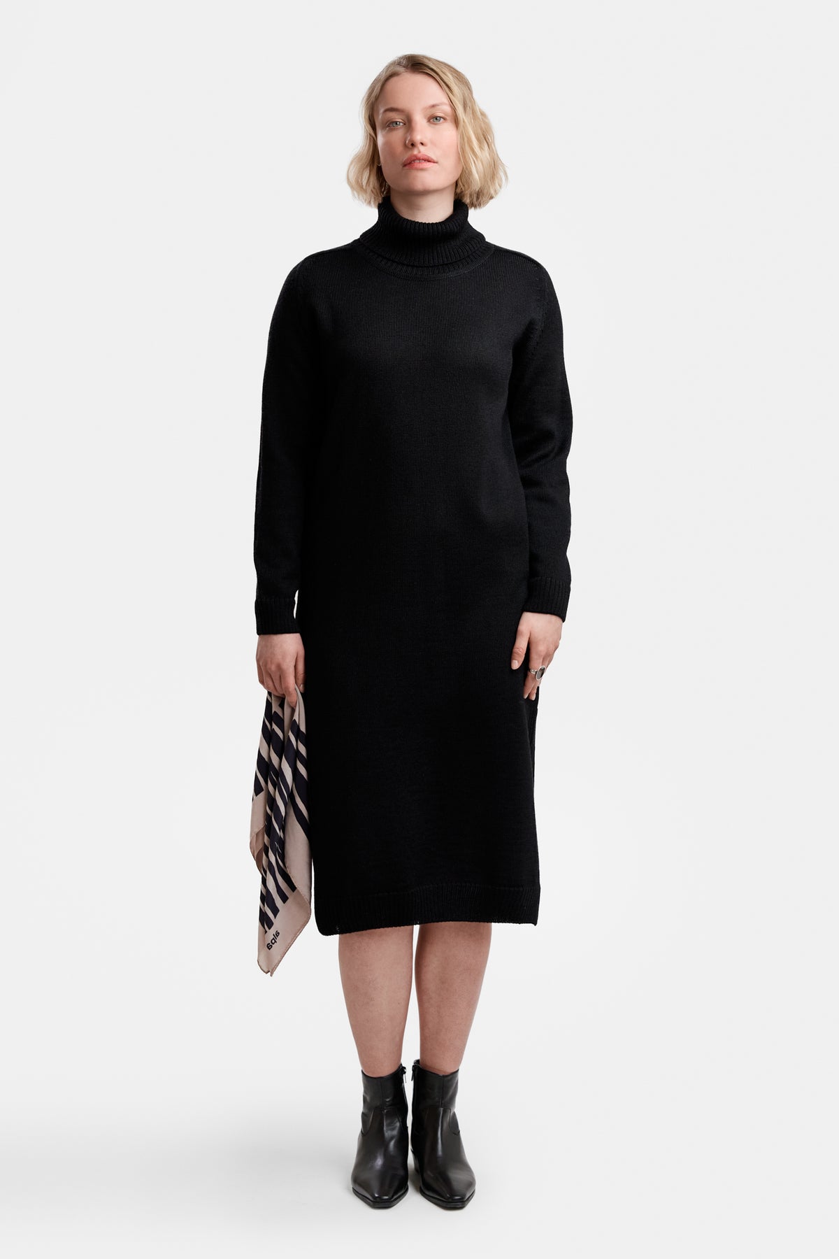 black turtleneck maxi dress COZY dress, Size:PRE-ORDER (1 Month Delivery; Input PH Size in Order instructions box) Kim Kardashian Wore a pink couture corset sleeve maxi