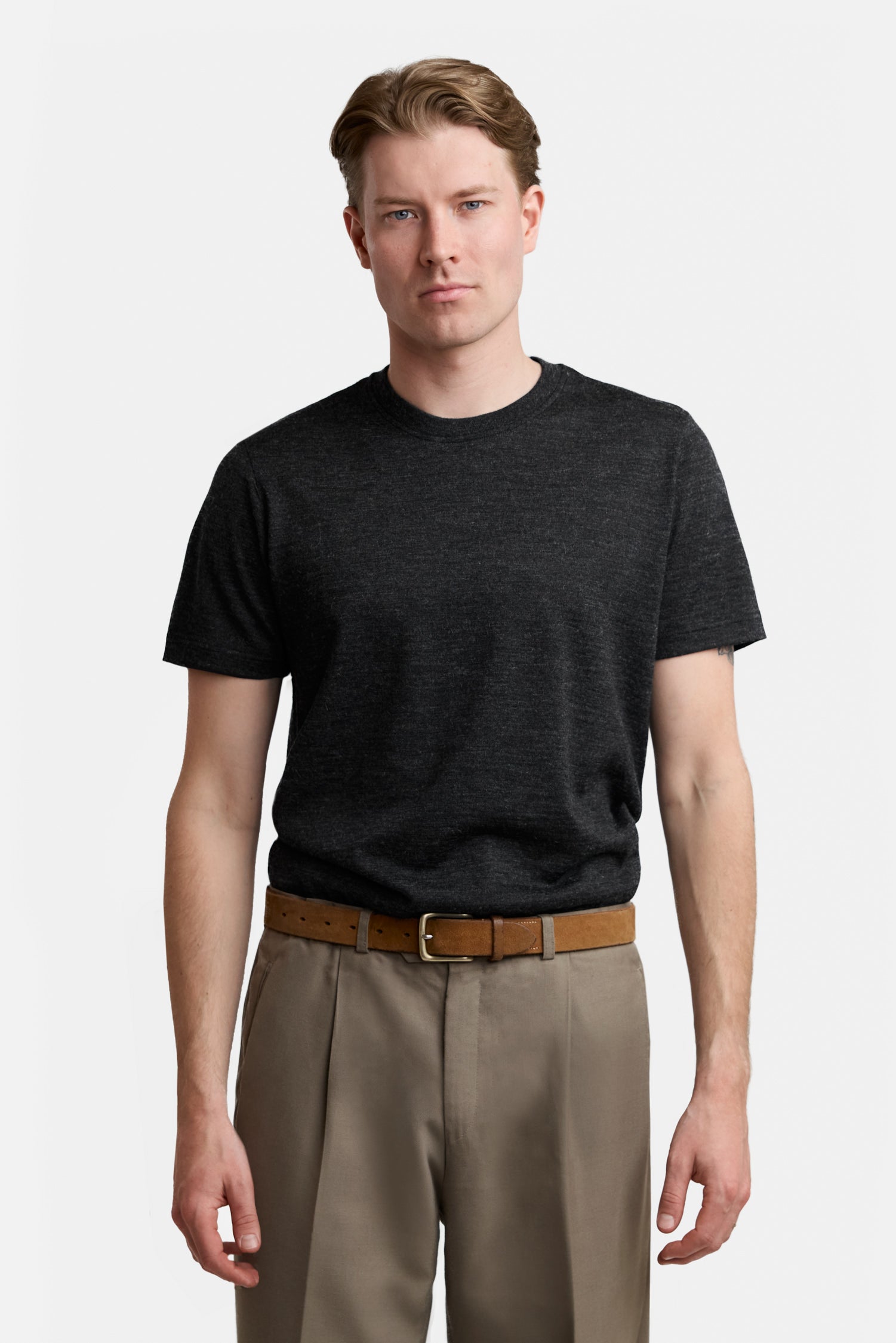STANDARD t-shirt, charcoal