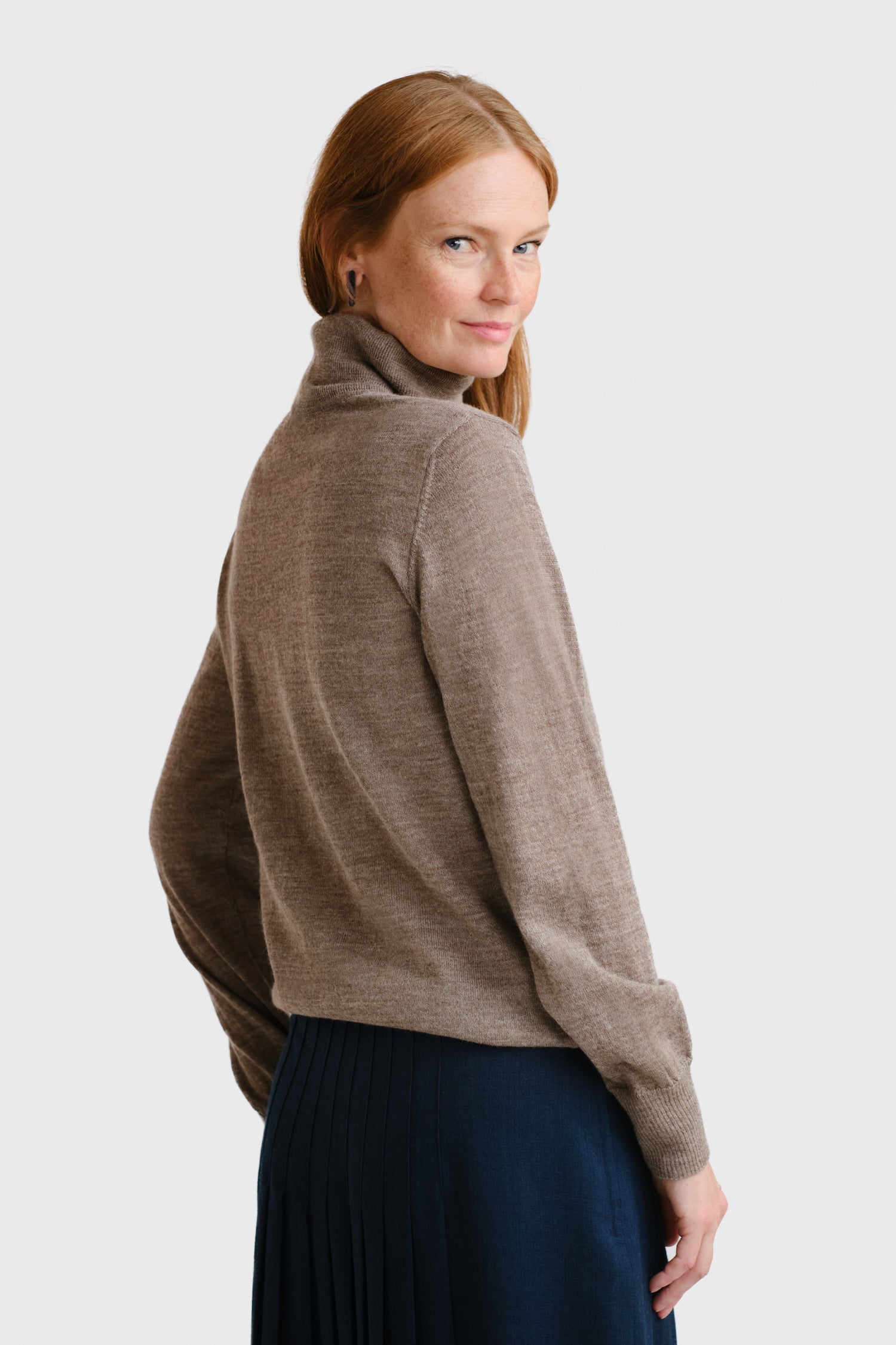 Smooth Turtleneck Dark Greige