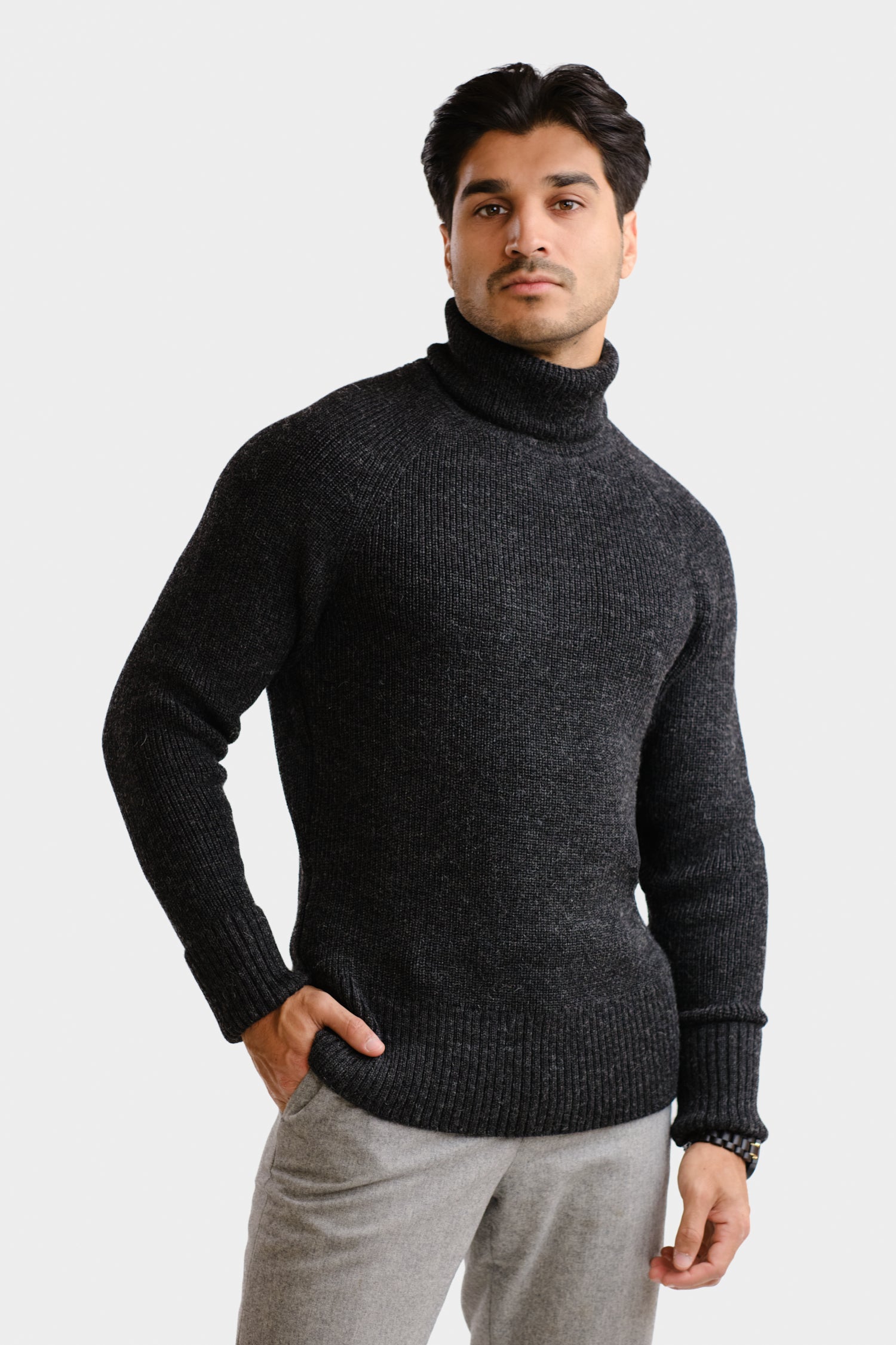 Vesikko Turtleneck Charcoal