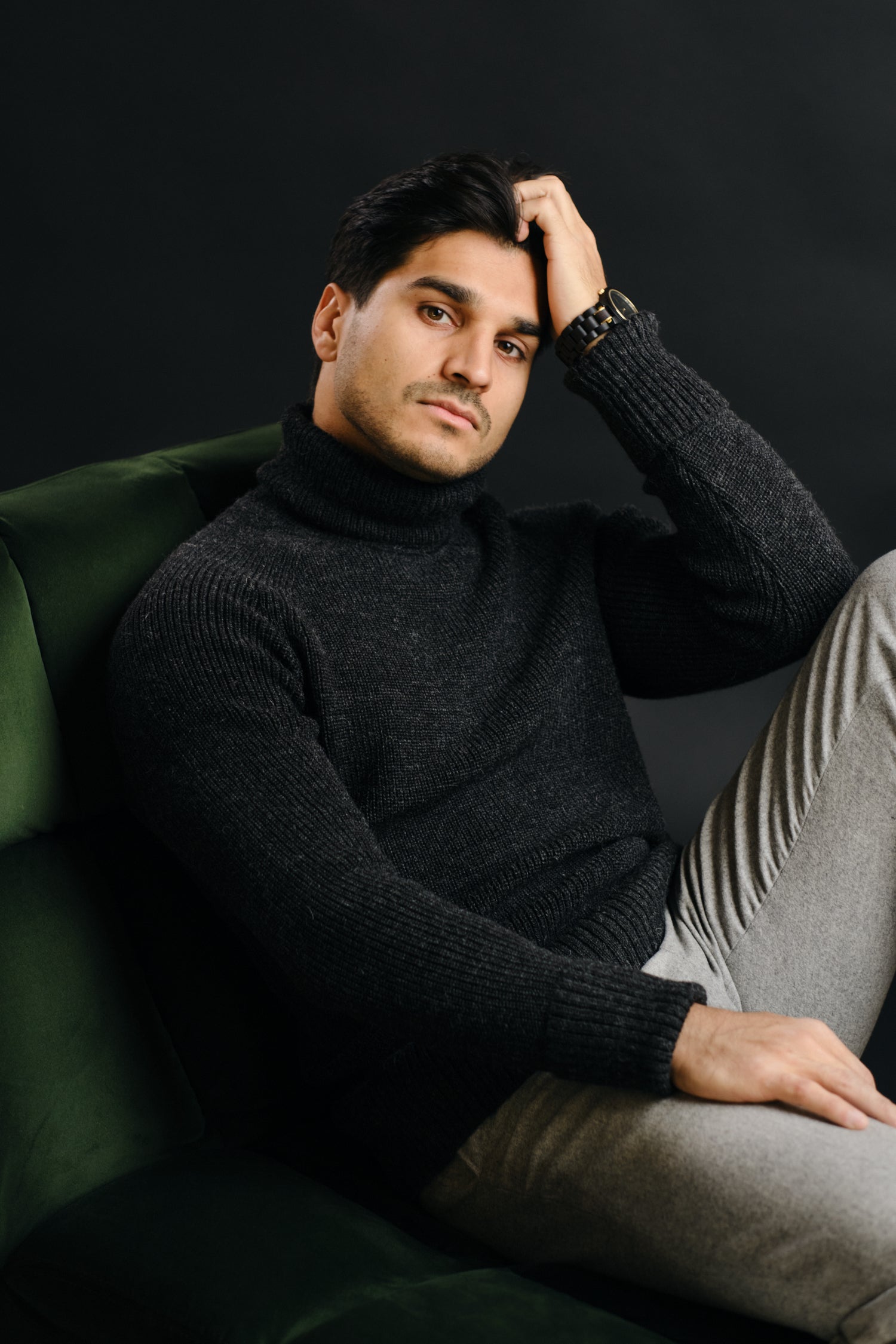 Vesikko Turtleneck Charcoal
