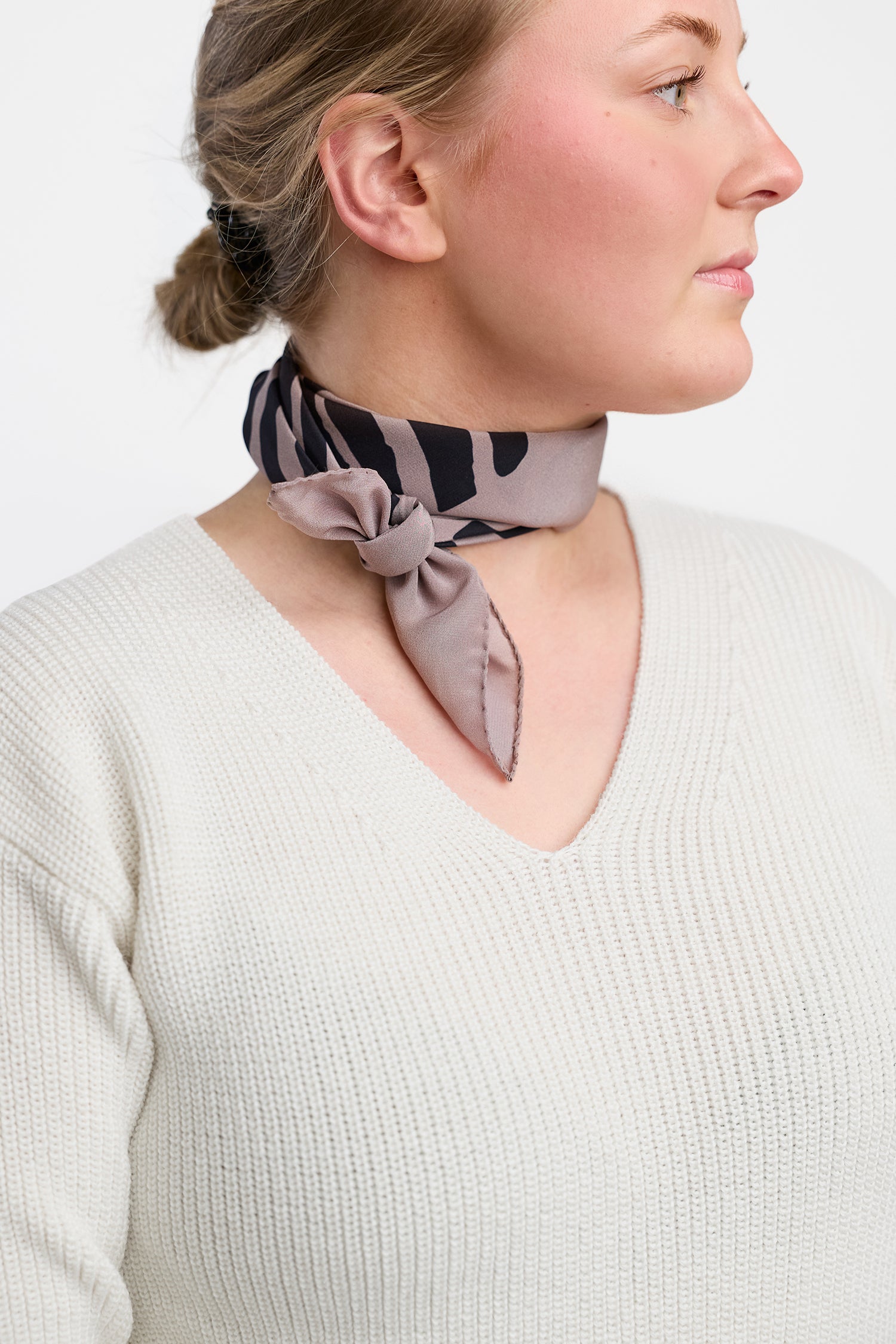 FLAIR scarf, taupe