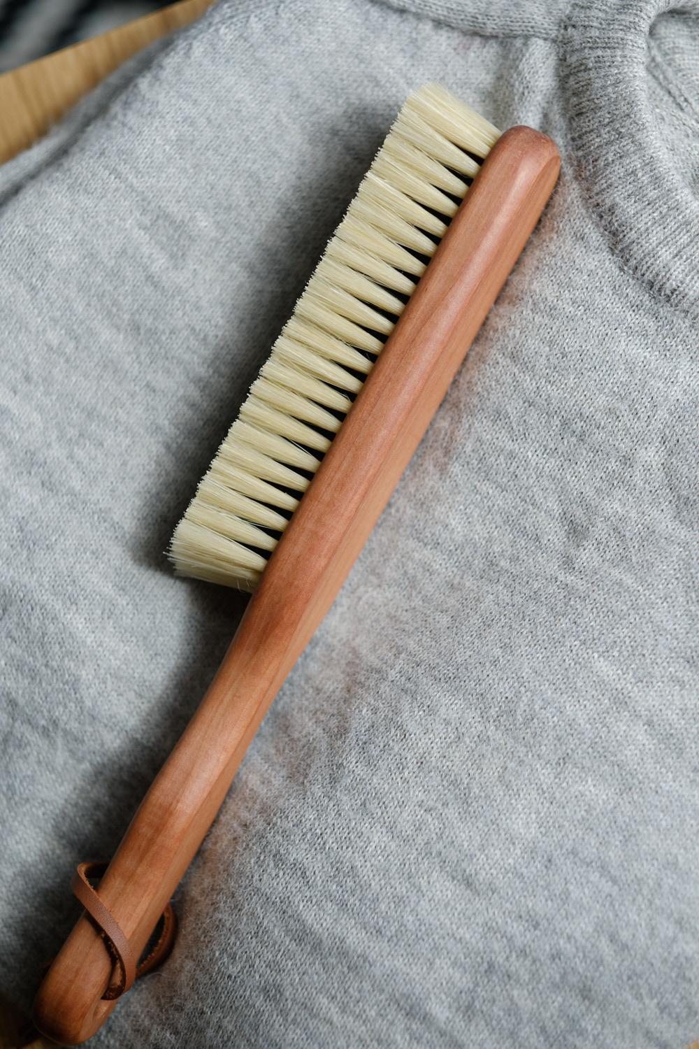 Knitwear Brush Premium