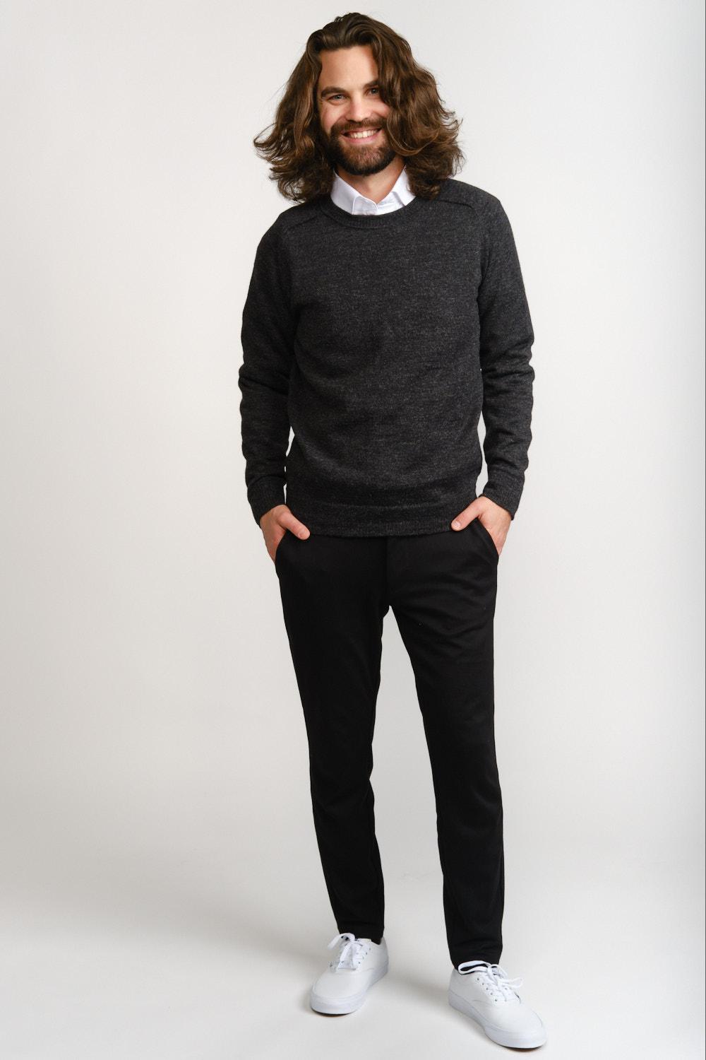 Sweater Dark Grey Crew Neck