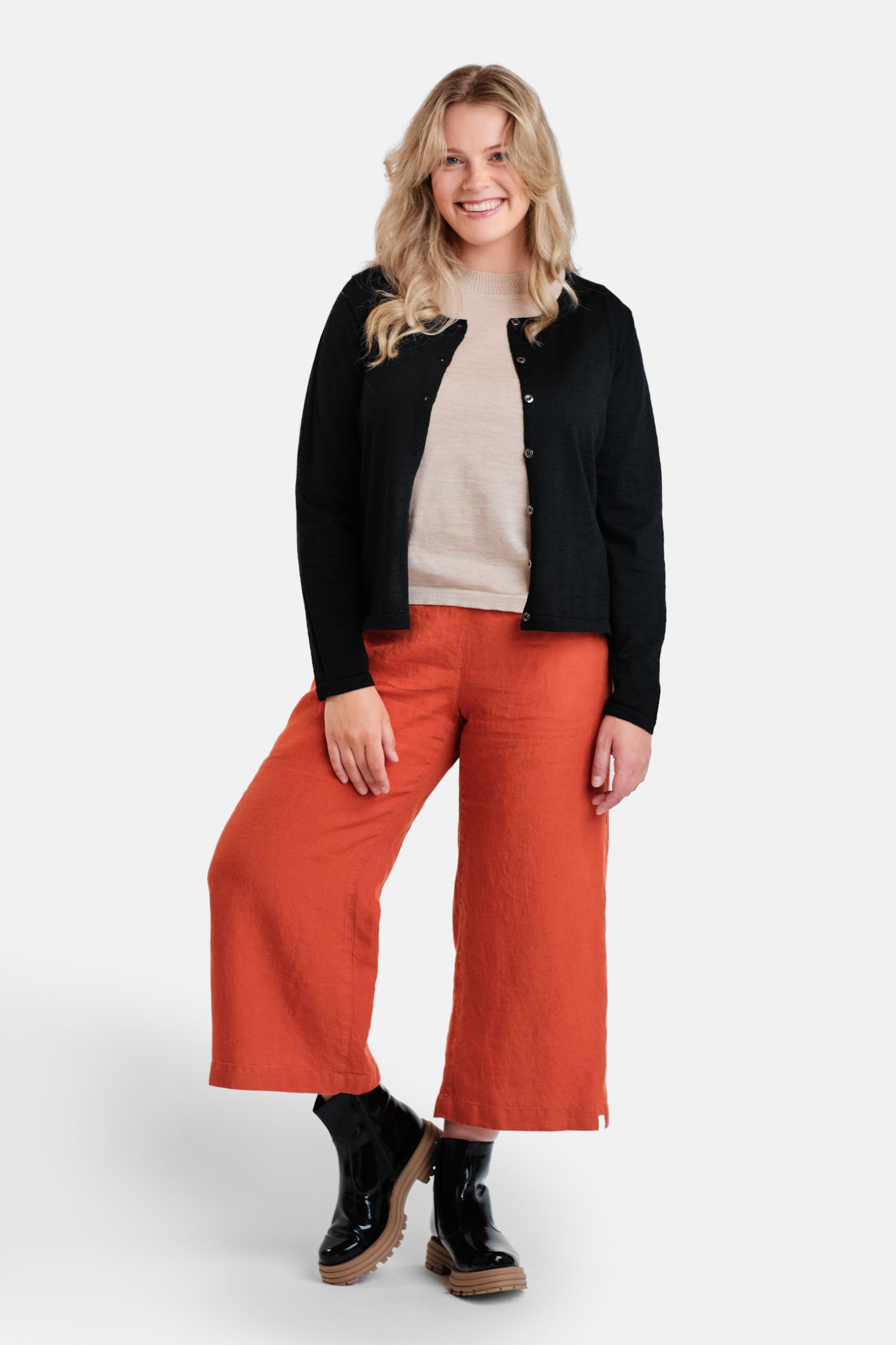 Serene Cardigan Black 2 0
