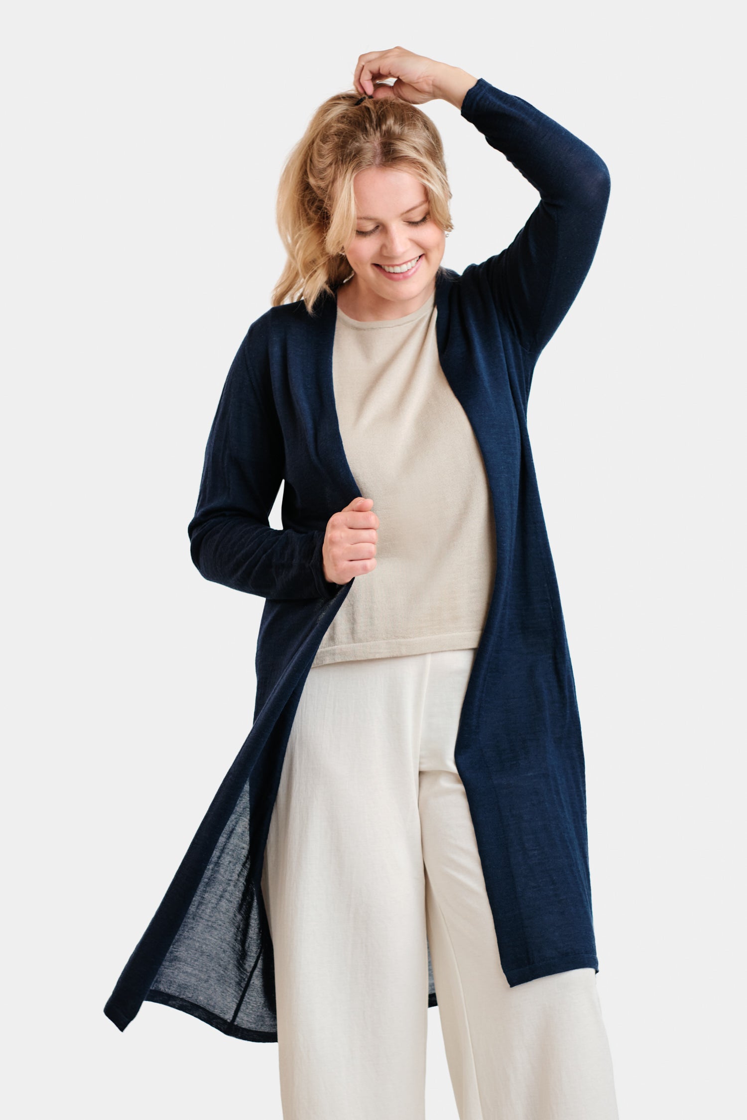 Swan Cardigan Navy