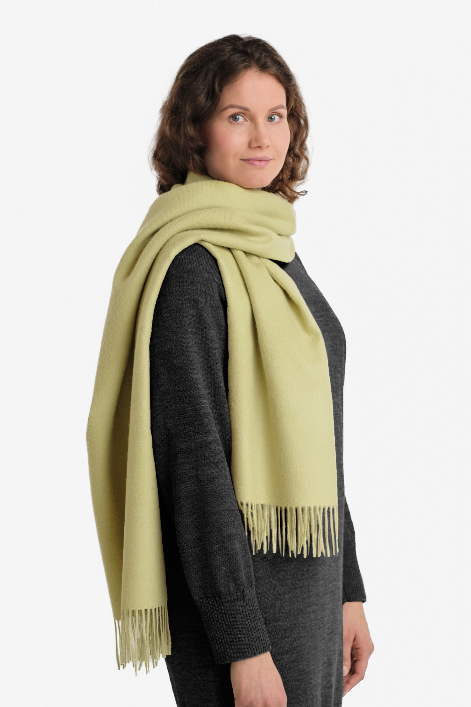 Midi Shawl Pear