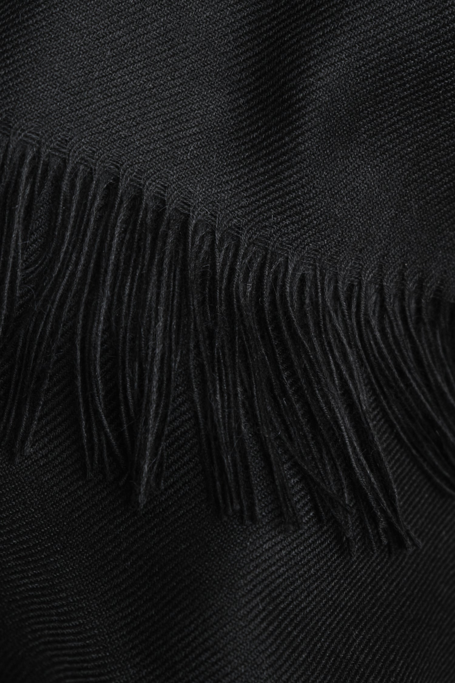 Halo Midishawl Black