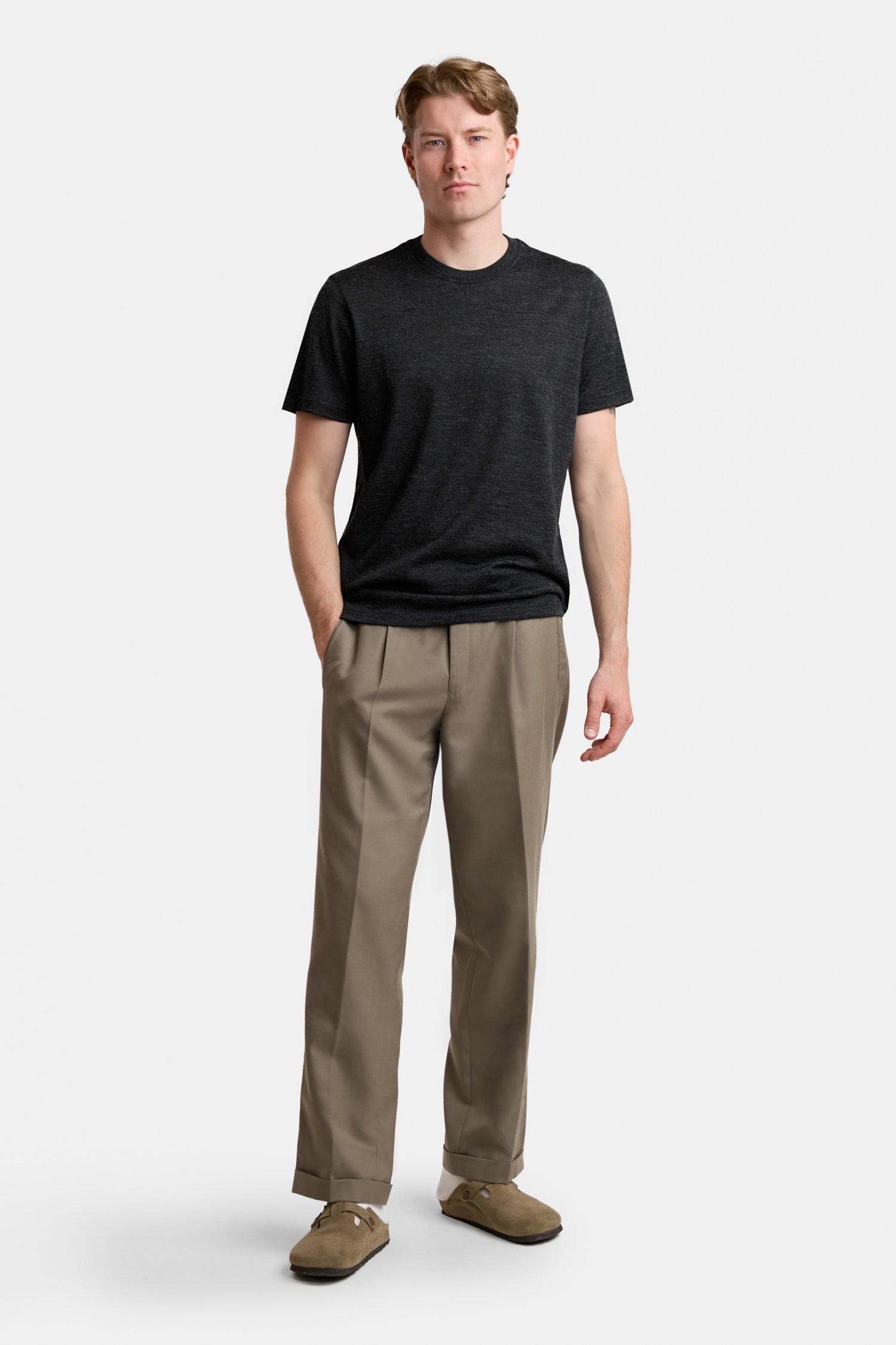 STANDARD t-shirt, charcoal