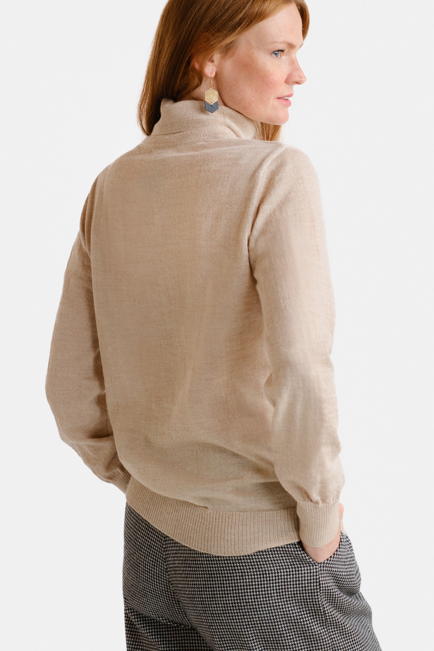 Smooth Turtleneck Beige