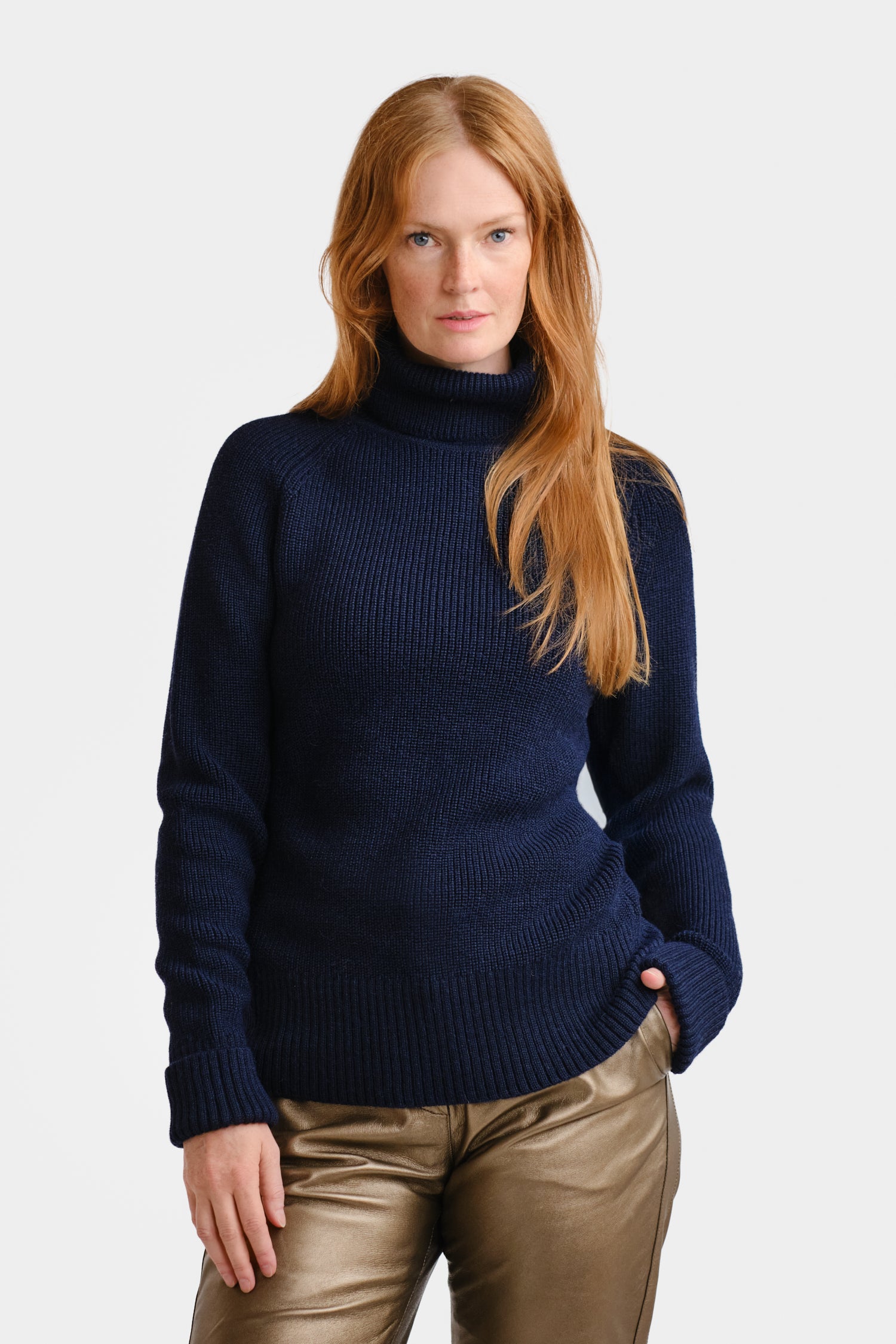 Vesikko Turtleneck Navy