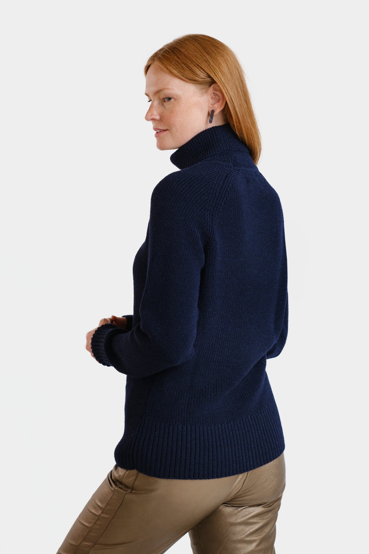 Vesikko Turtleneck Navy