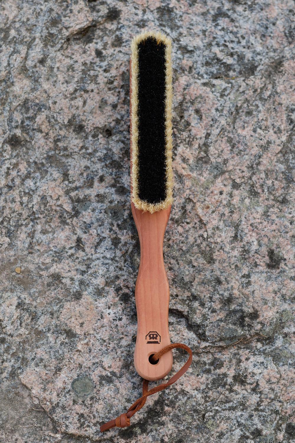 Knitwear Brush Premium