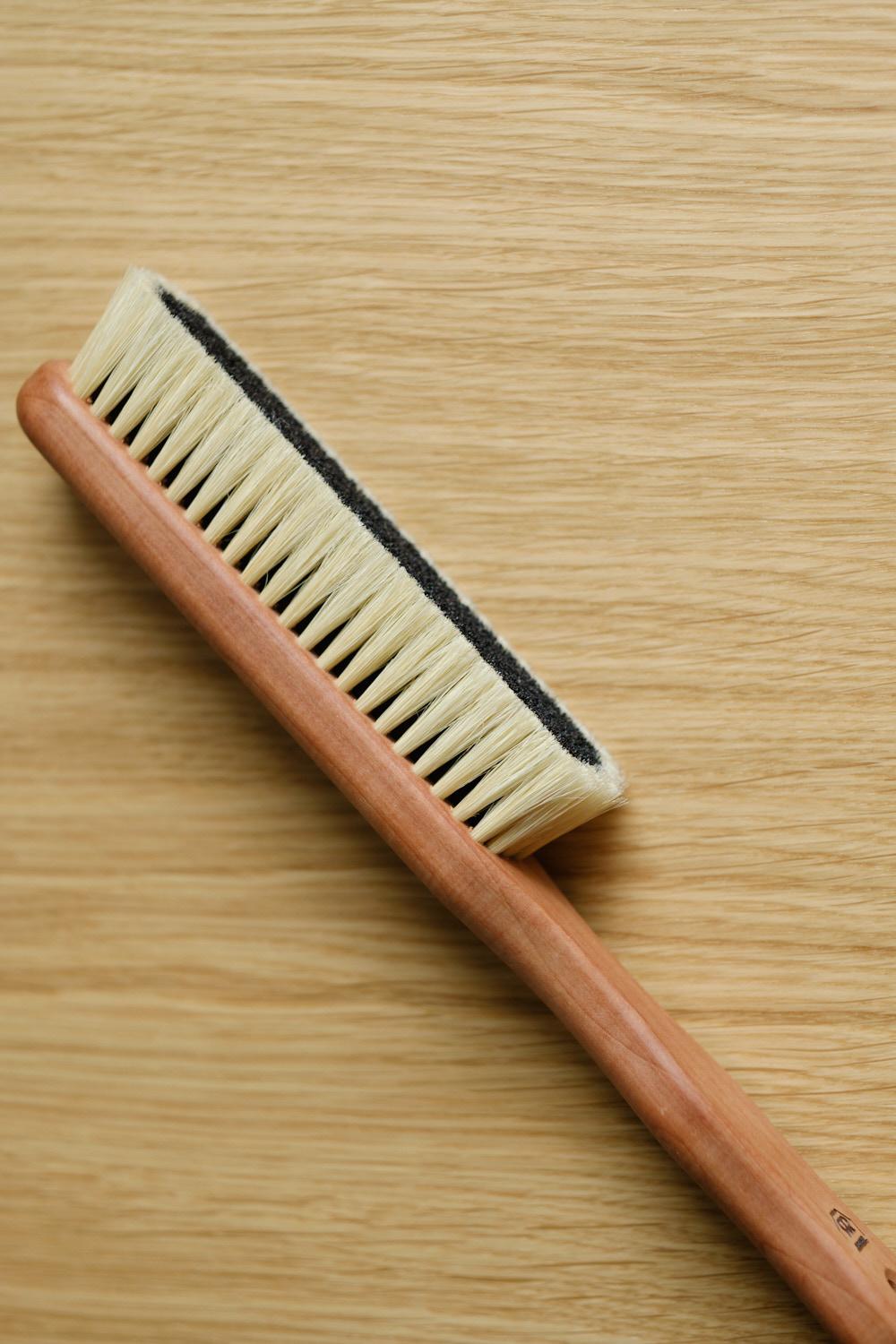 Knitwear Brush Premium